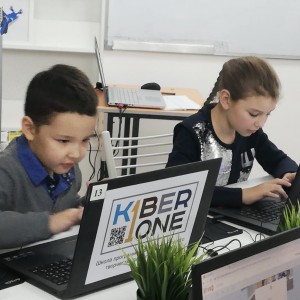 KiberOne объявляет набор юных программистов в Усть-Каменогорске - Школа программирования для детей, компьютерные курсы для школьников, начинающих и подростков - KIBERone г. Лангепас